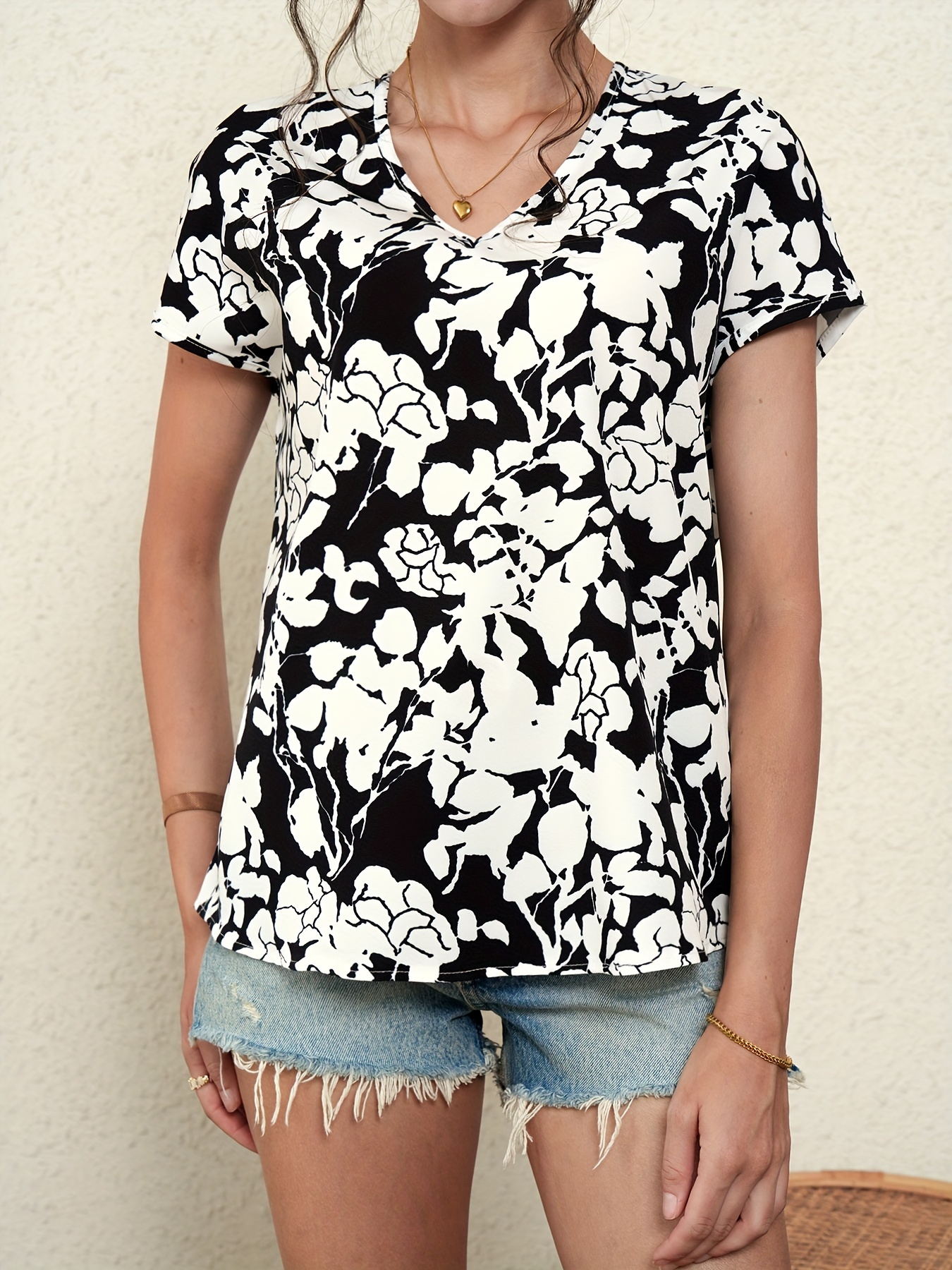 casual floral print v neck blouse short sleeve blouse for spring summer womens clothing details 7